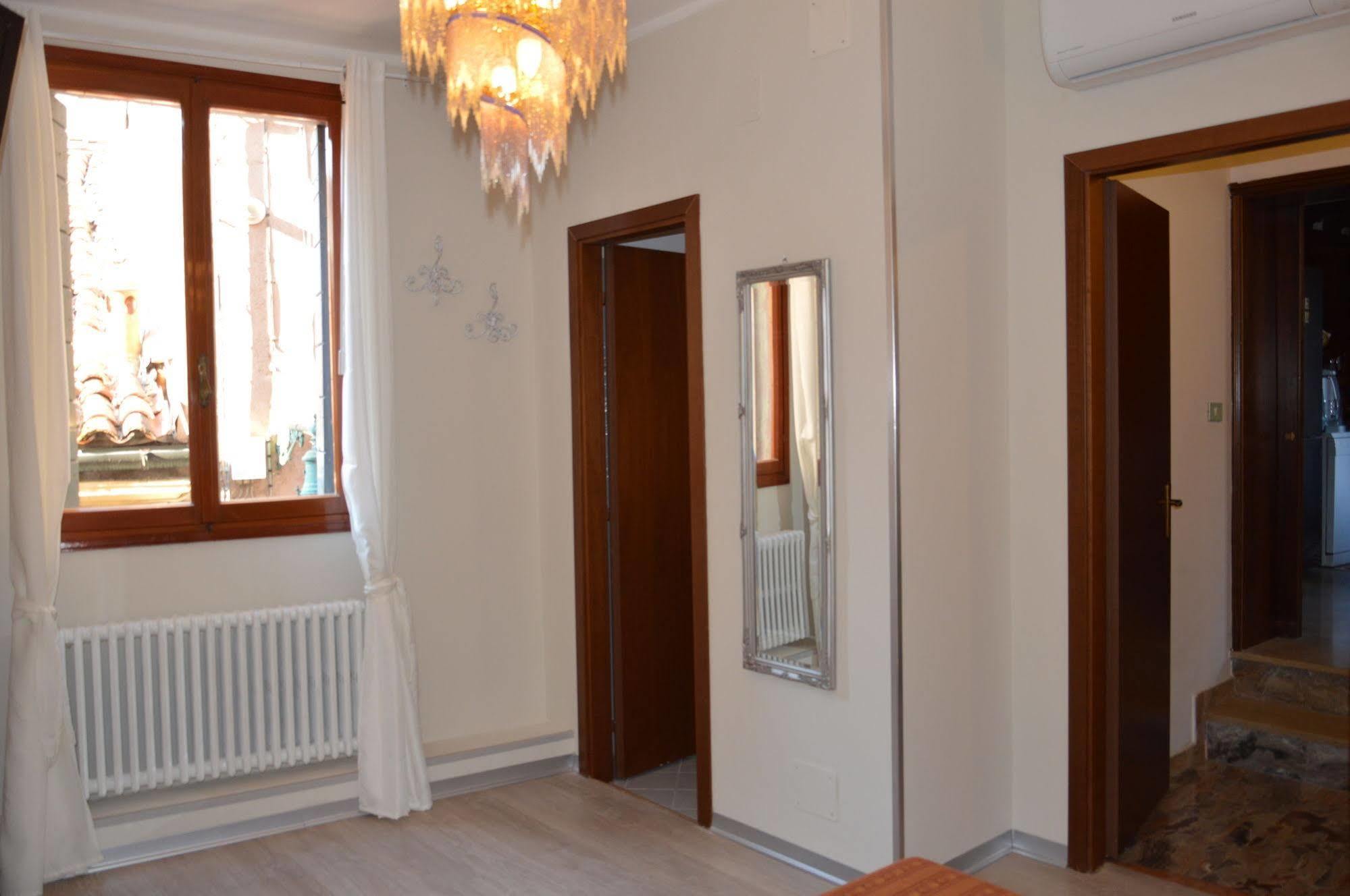 Ca' Del Cinema B&B Venecia Exterior foto