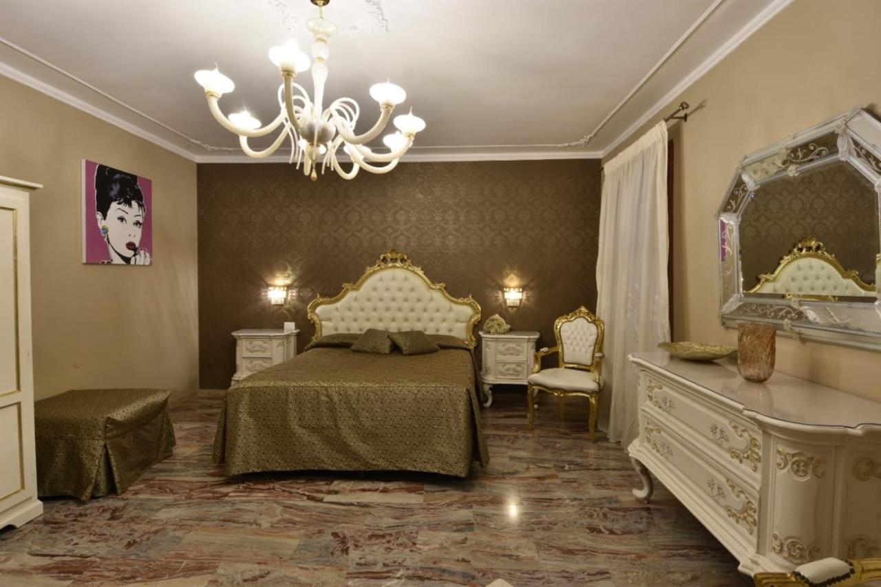 Ca' Del Cinema B&B Venecia Exterior foto